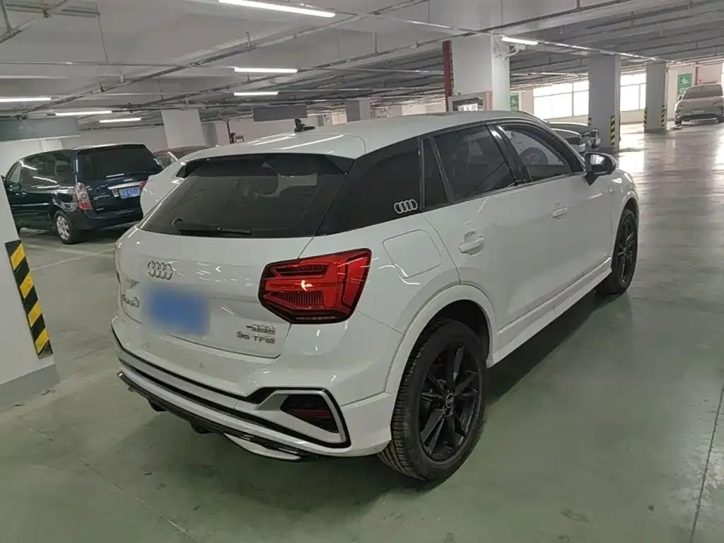 Audi Q2L 2022 из CN, фото 4