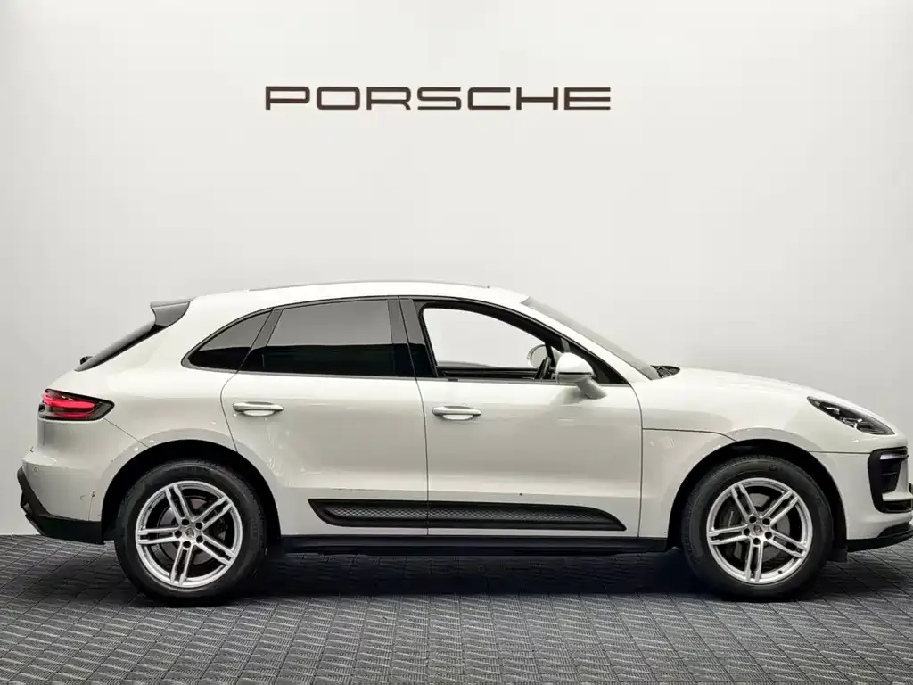 Porsche Macan — фото 8