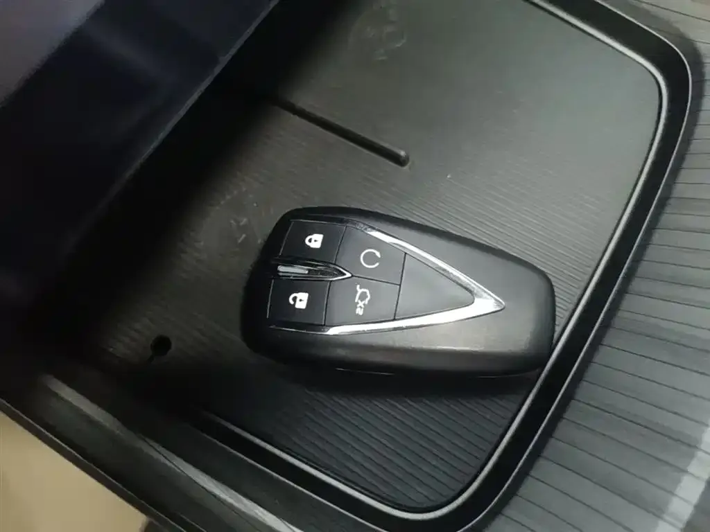 Changan Eado PHEV 2026 из CN, фото 3