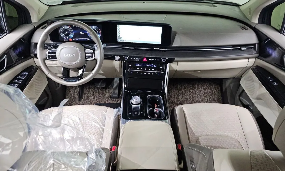 Kia Carnival — фото 5