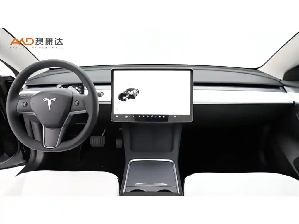 Tesla Model 3 — фото 9