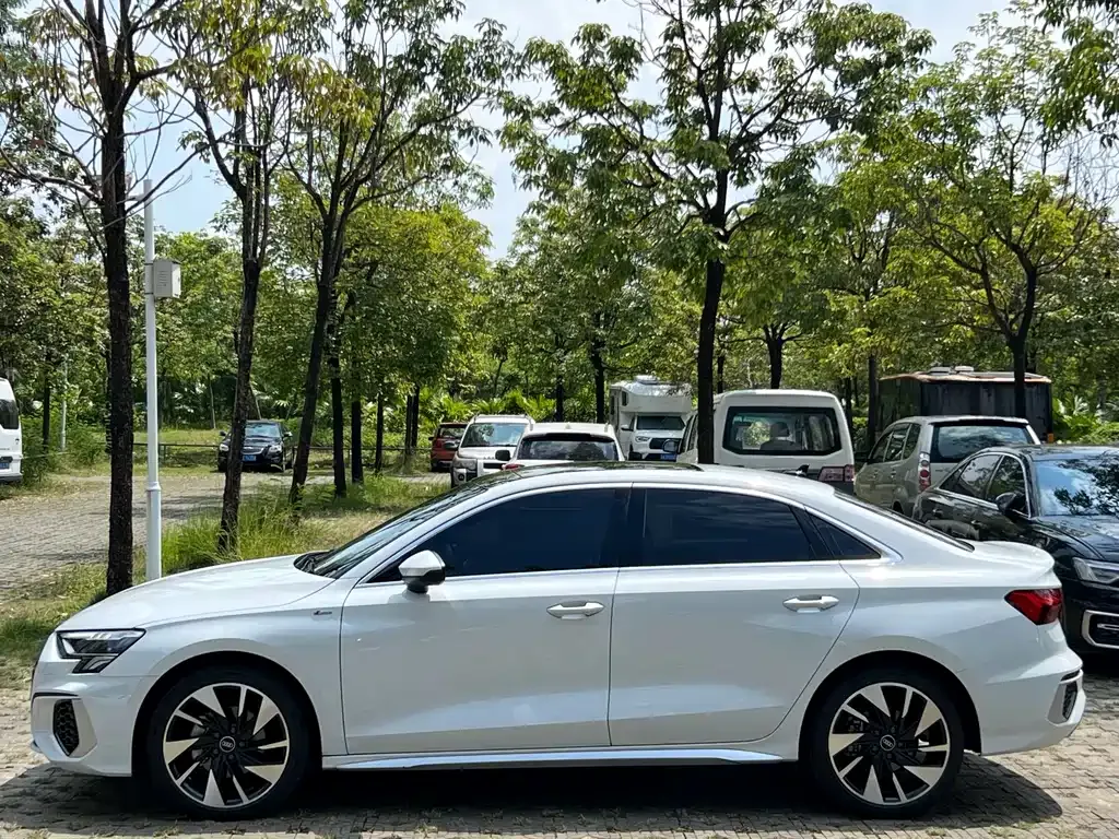 Audi A3 — фото 10