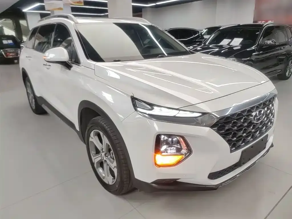 Hyundai Santa Fe 2021 из CN, фото 2
