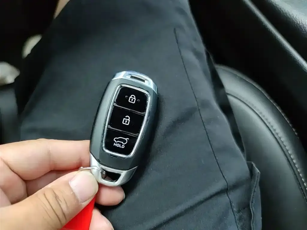 Hyundai Santa Fe 2021 из CN, фото 10