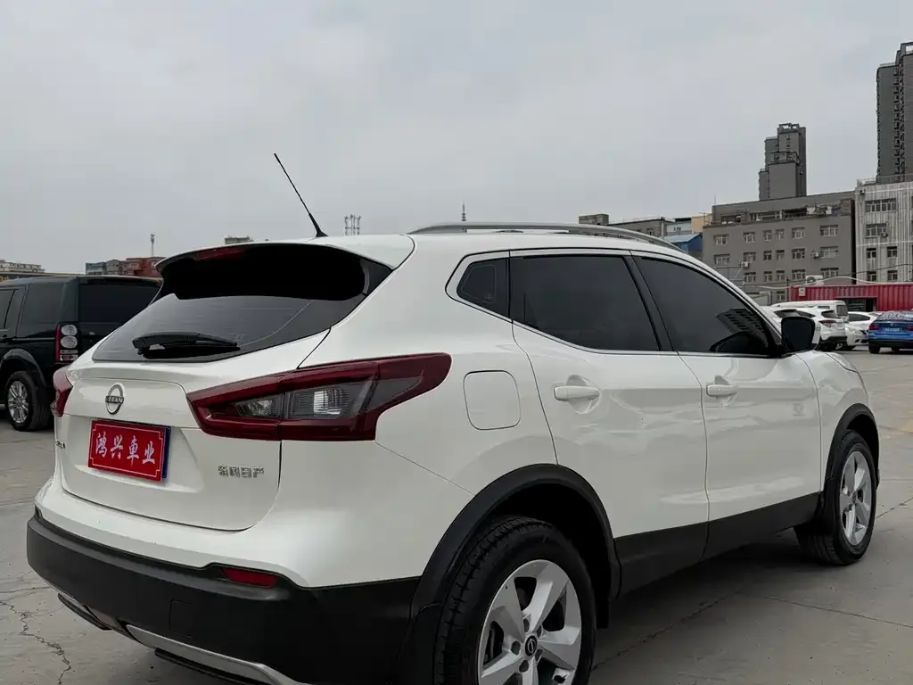 Nissan Qashqai — фото 3