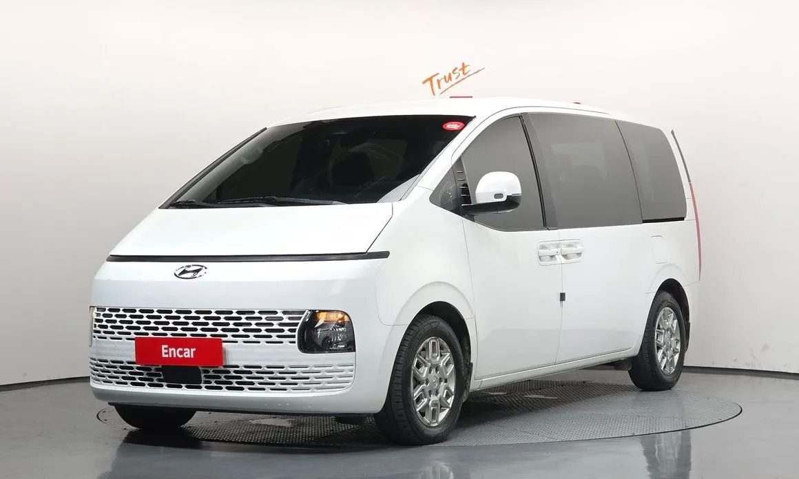 Hyundai Staria 2023 из KR, фото 1