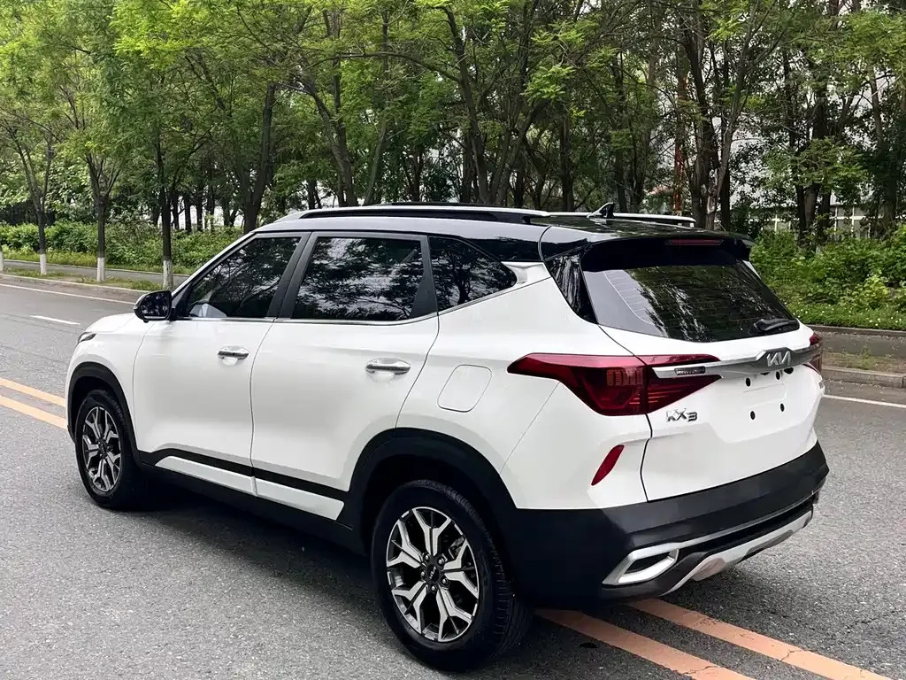 Kia KX3 2022 из CN, фото 4