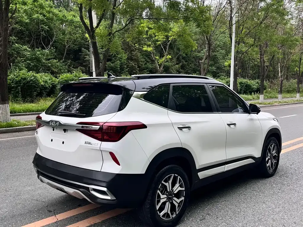 Kia KX3 2022 из CN, фото 8