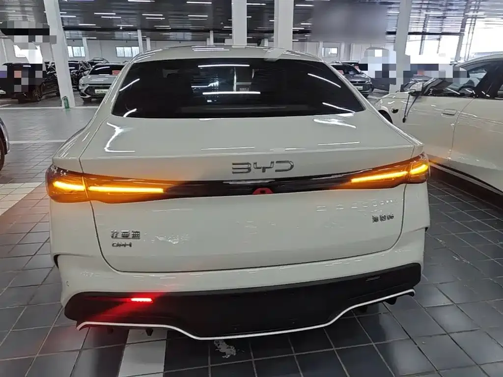 BYD Seal 06 — фото 10