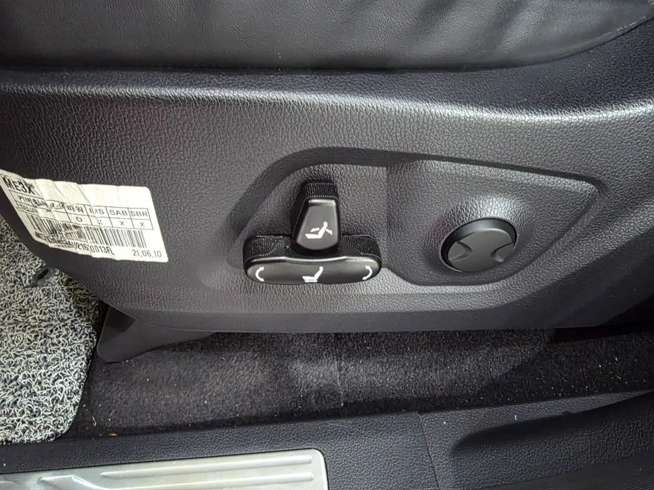 KG Mobility (Ssangyong) Rexton 2021 из KR, фото 10