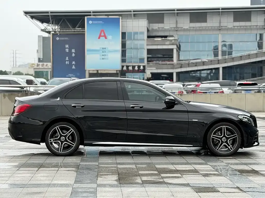 Mercedes-Benz C-Class — фото 4