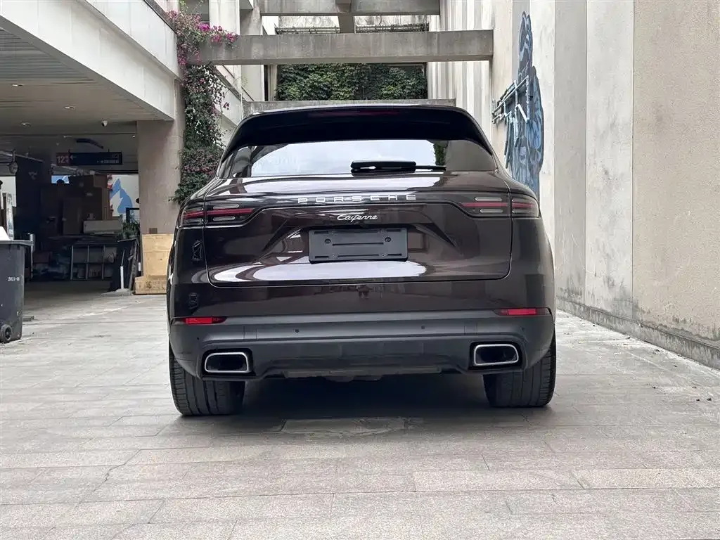 Porsche Cayenne — фото 4