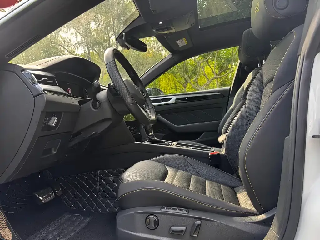 Volkswagen CC 2021 из CN, фото 2
