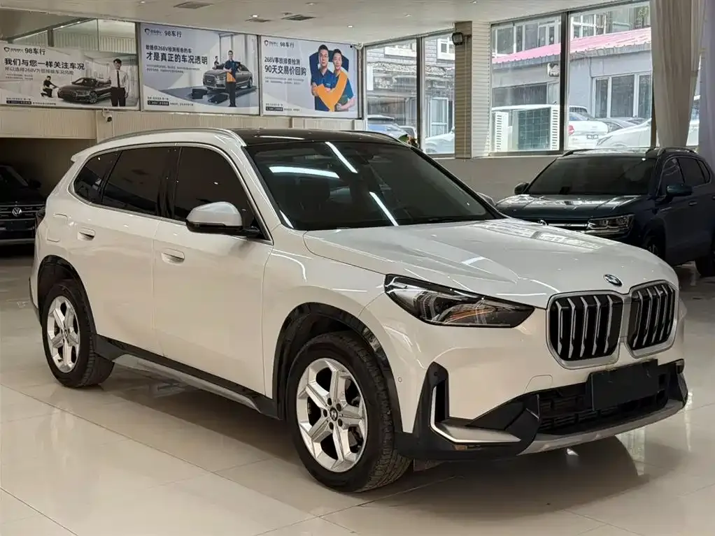 BMW X1 — фото 5