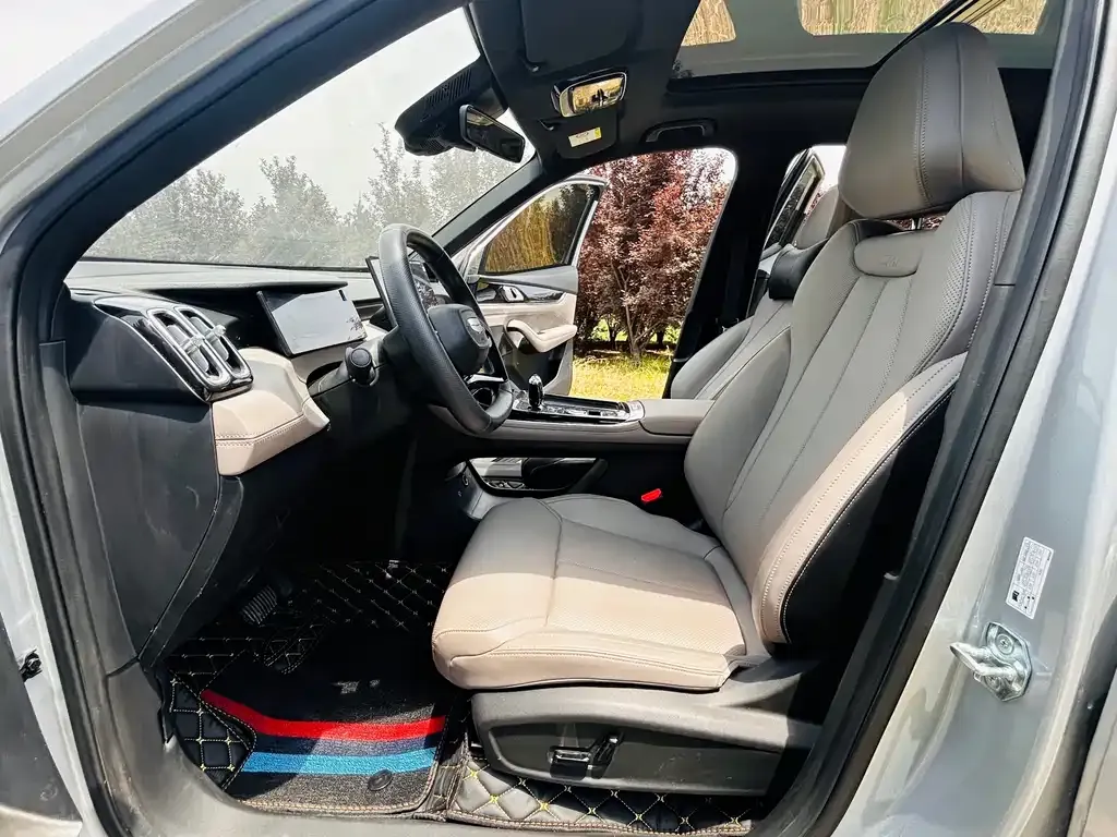 Geely Boyue L 2025 из CN, фото 3