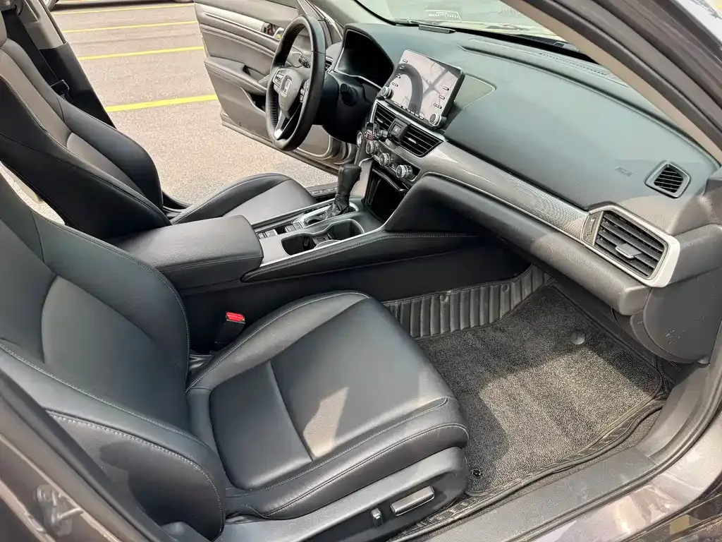 Honda Accord — фото 4