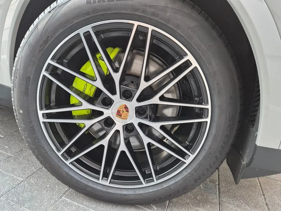 Porsche Cayenne 2026 из KR, фото 10