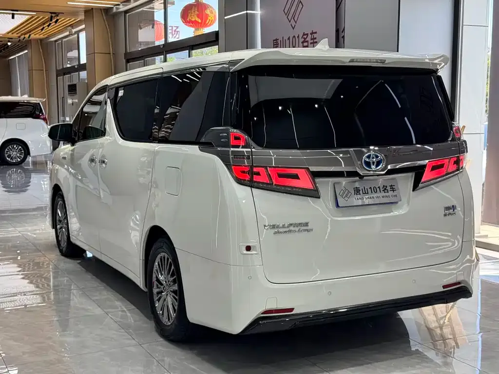 Toyota Vellfire 2021 из CN, фото 7