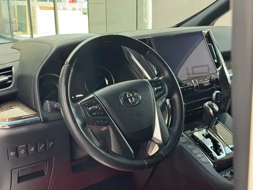 Toyota Vellfire 2021 из CN, фото 9