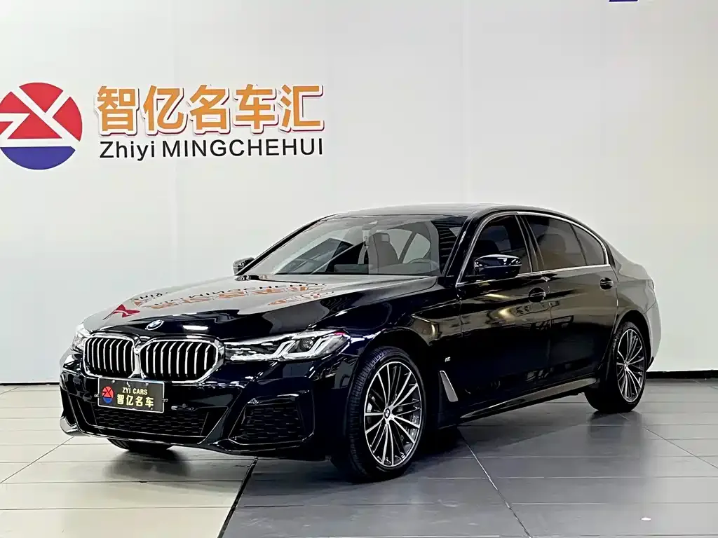 BMW 5 Series — фото 1