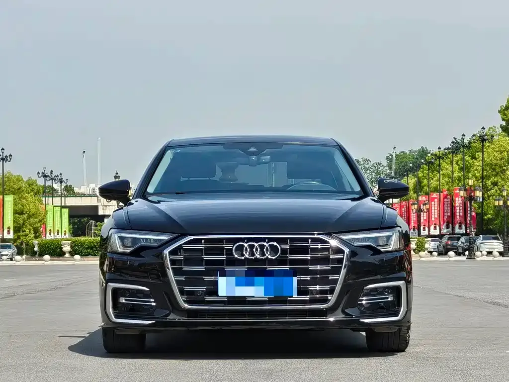 Audi A6L — фото 2