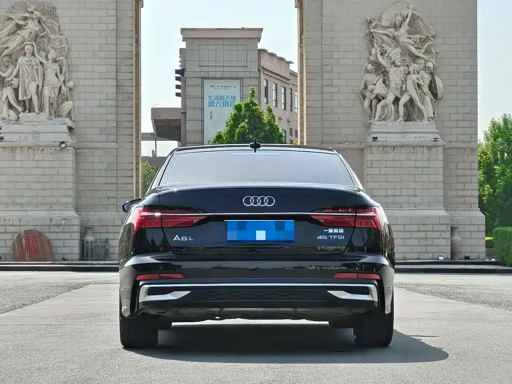 Audi A6L — фото 5