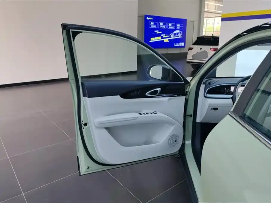 Geely Starburst — фото 8