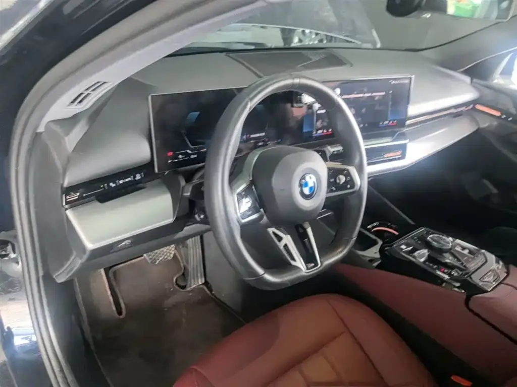 BMW 5 Series — фото 10
