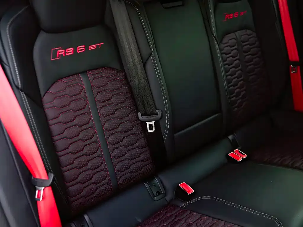 Audi RS 6 2025 из CN, фото 6