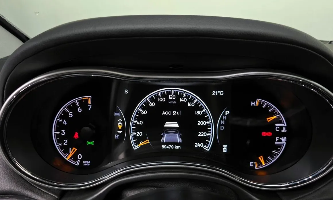 Jeep Cherokee 2021 из KR, фото 5