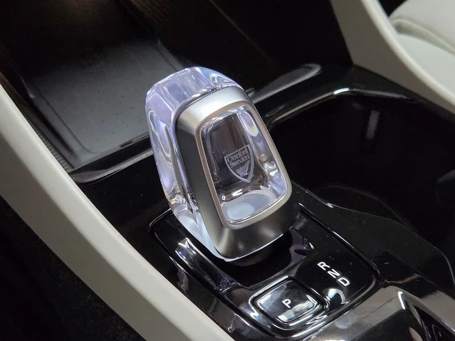 Volvo XC40 2026 из KR, фото 9
