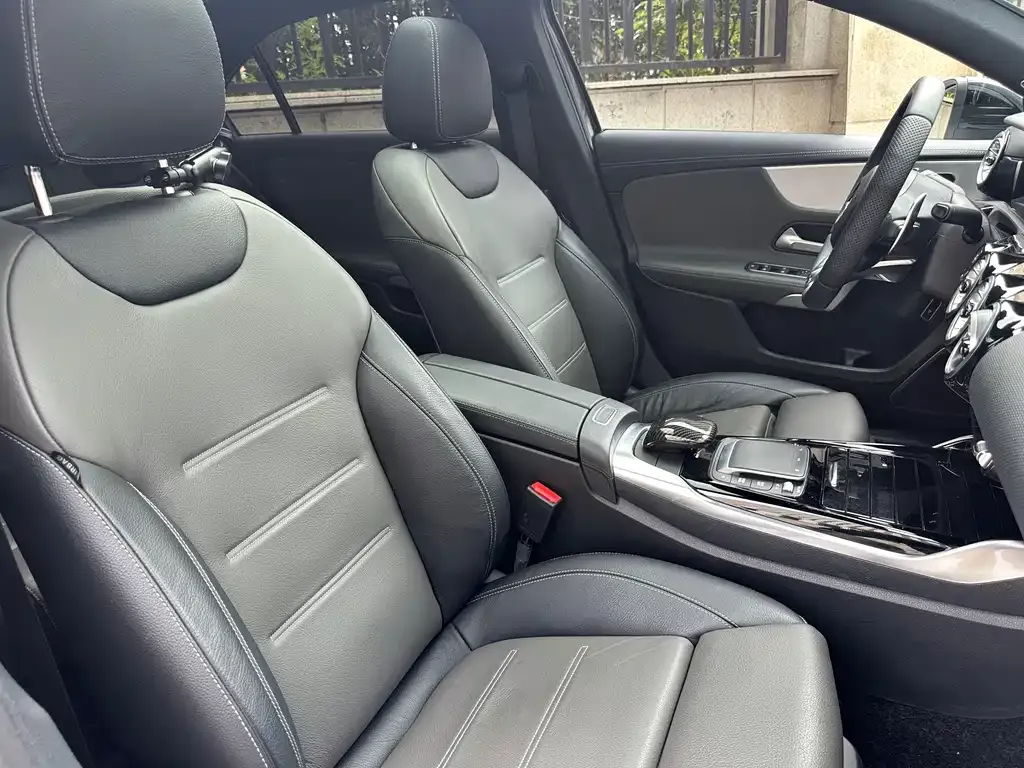 Mercedes-Benz A-Class AMG — фото 6