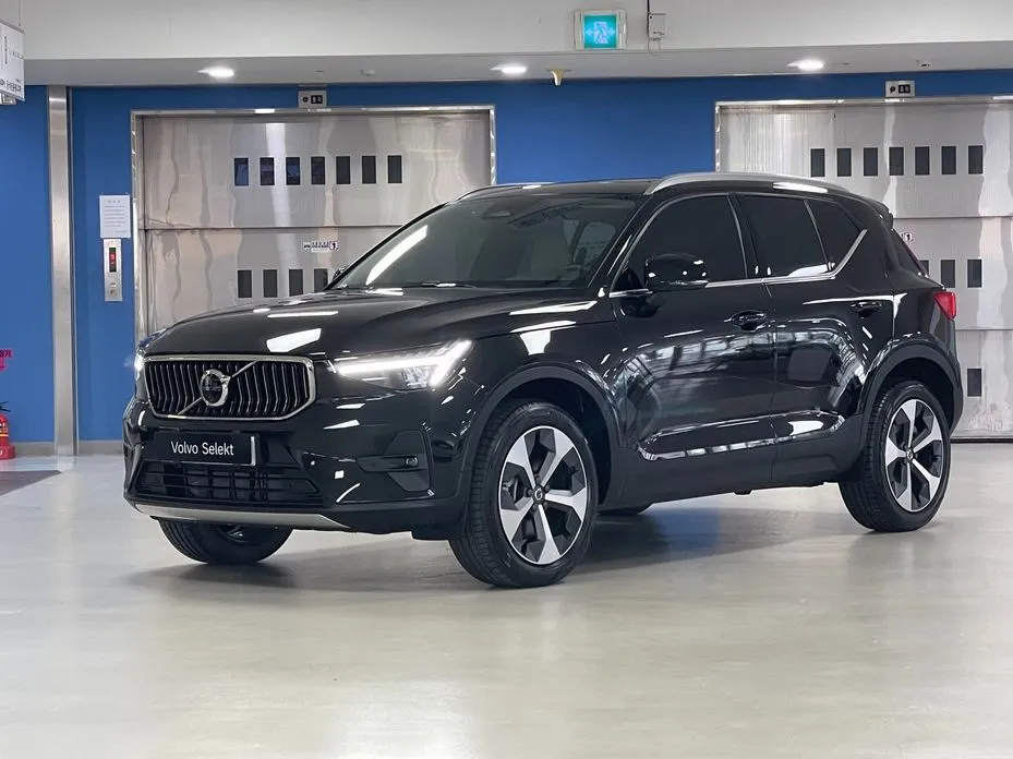 Volvo XC40 2026 из KR, фото 1