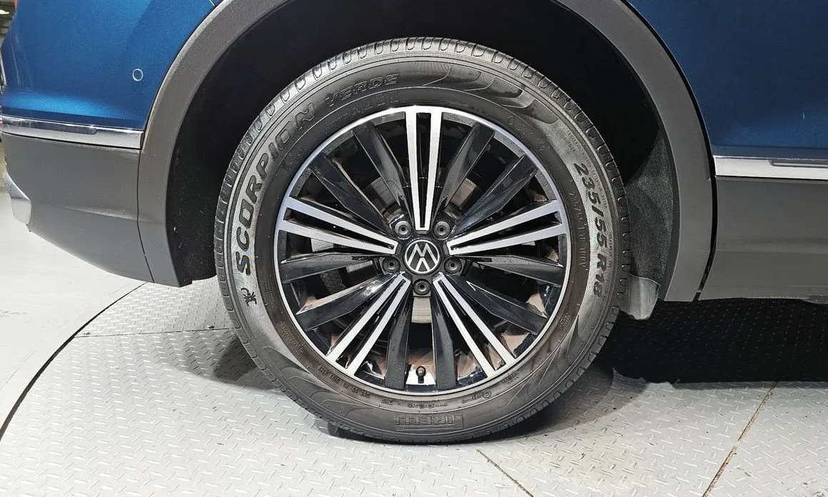 Volkswagen Tiguan 2023 из KR, фото 9