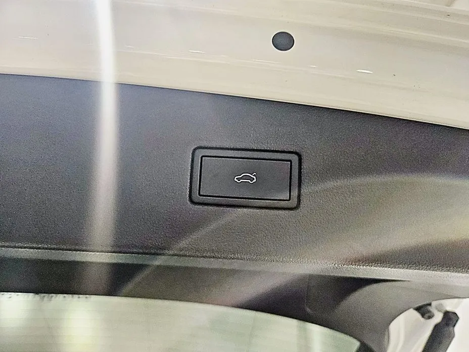 Volkswagen Tiguan 2023 из KR, фото 3