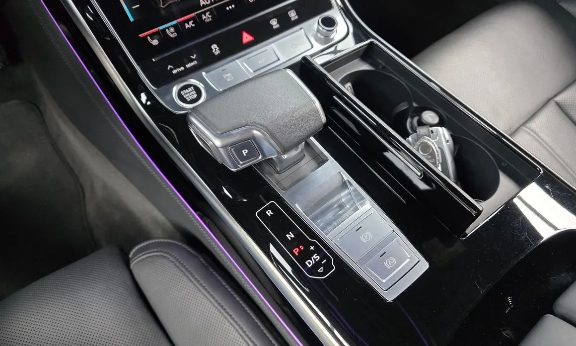 Audi A8 2021 из KR, фото 9