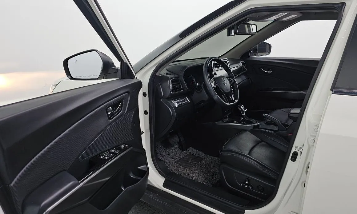 KG Mobility (Ssangyong) TIBOLI 2023 из KR, фото 7
