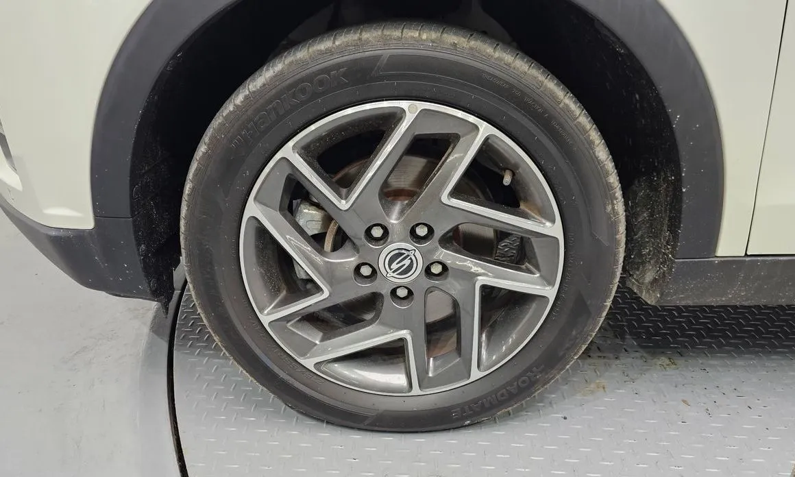 KG Mobility (Ssangyong) TIBOLI 2023 из KR, фото 5