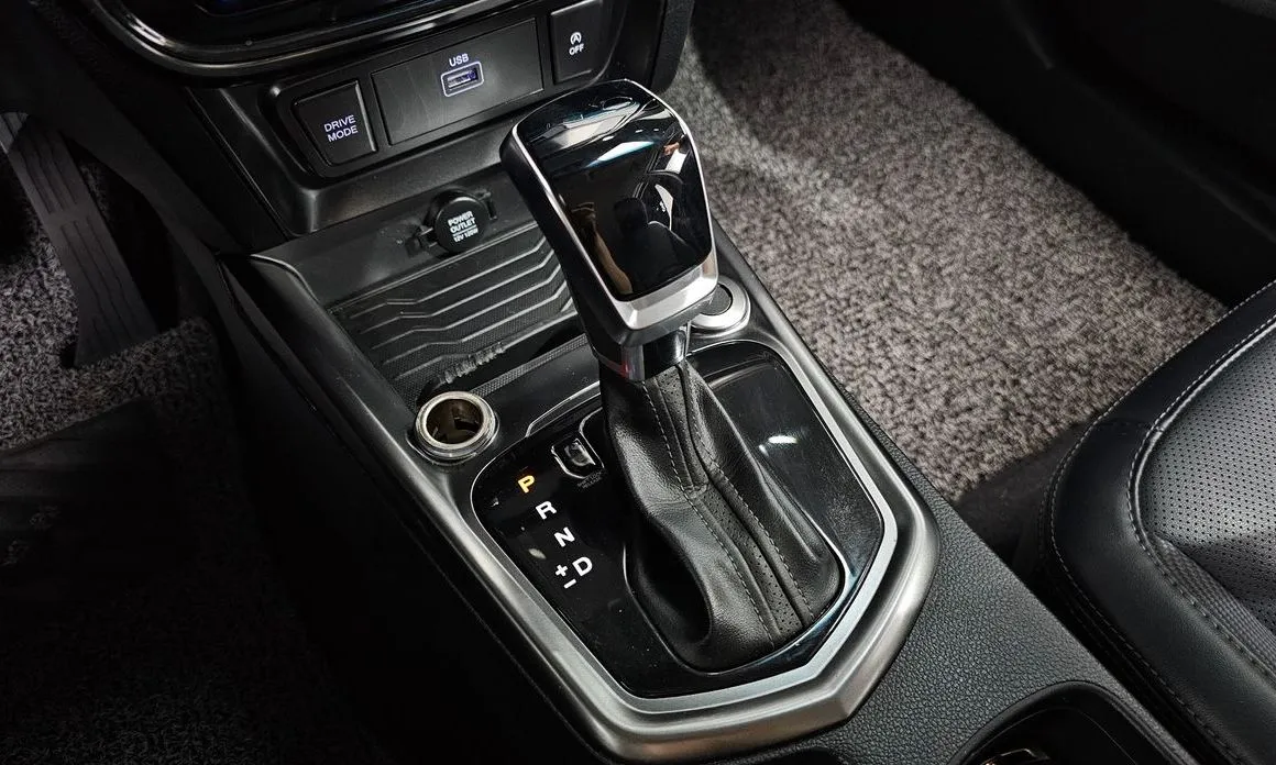 KG Mobility (Ssangyong) TIBOLI 2023 из KR, фото 9