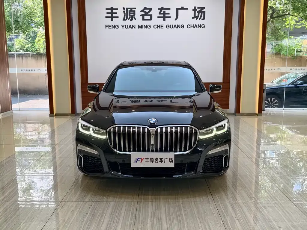 BMW 7 Series 2021 из CN, фото 2