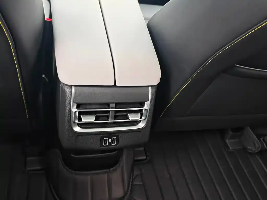 Changan CS75PLUS 2024 из CN, фото 5