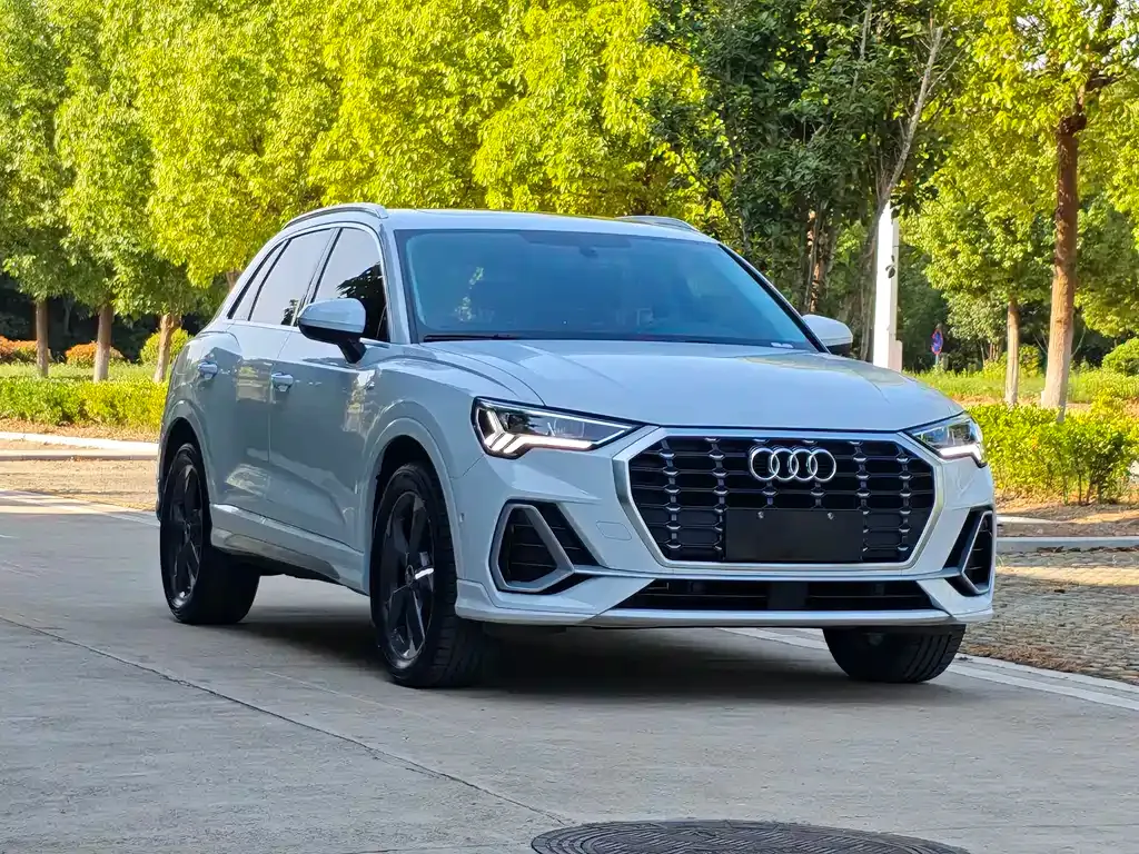 Audi Q3 — фото 8