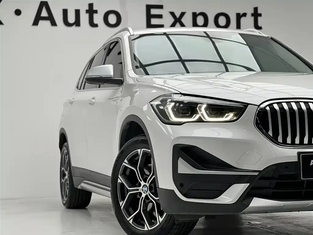 BMW X1 — фото 7