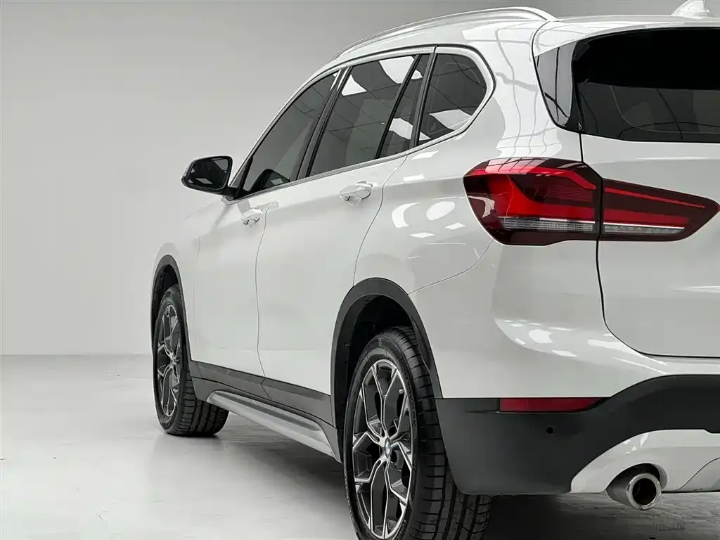 BMW X1 — фото 6