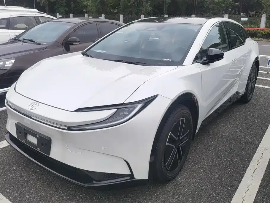 Toyota bZ5
