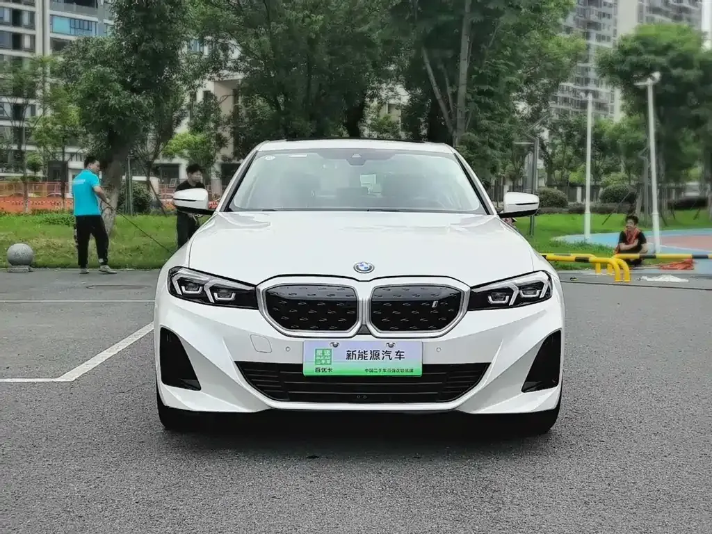 BMW i3 — фото 8