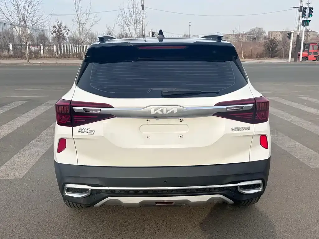 Kia KX3 2022 из CN, фото 3