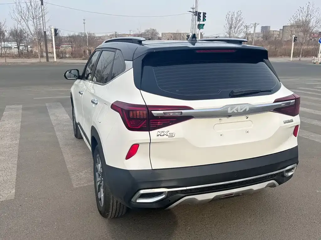 Kia KX3 2022 из CN, фото 4