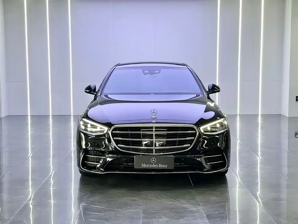 Mercedes-Benz S-Class — фото 1