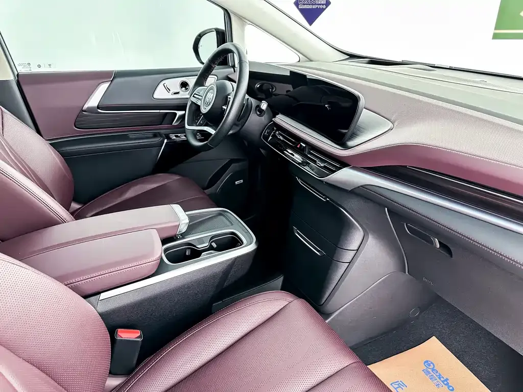 Buick Century 2023 из CN, фото 4